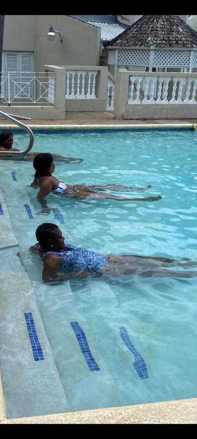 Chill On The Hill Apartamento Ocho Rios Exterior foto