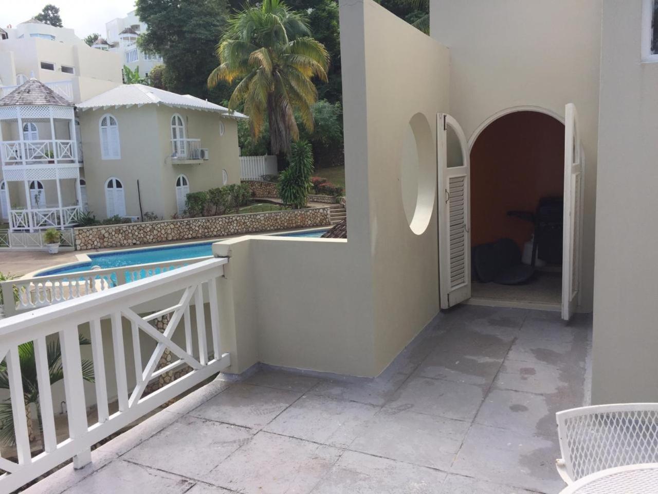Chill On The Hill Apartamento Ocho Rios Exterior foto